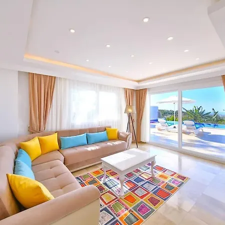 Oezge Villa Kas